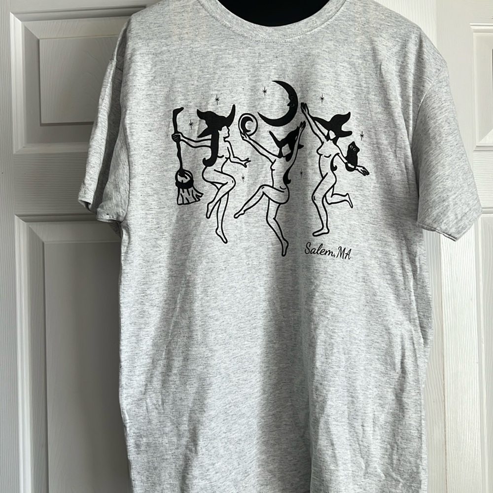 Salem MA WITCH t shirt